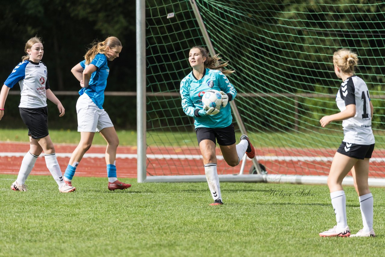 Bild 413 - wBJ VfL Pinneberg - Germania Schnelsen : Ergebnis: 15:1